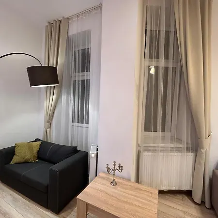 Old Town B15 Apartment